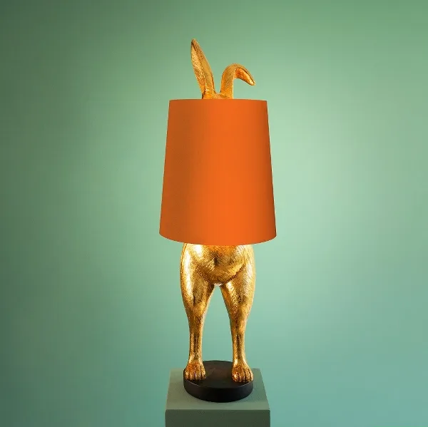Lampe en forme de lapin avec abat-jour orange