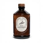 Flacon de sirop Bacanha goût Lavande 400 ml, pour des boissons apaisantes et délicates.