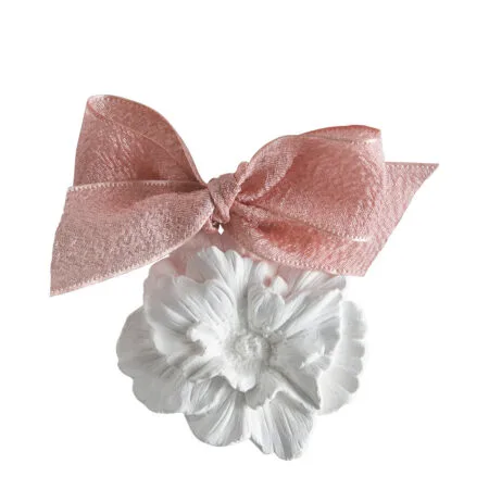Plâtre parfumé en forme de fleur de pavot Mathilde M – senteur Marquise, objet raffiné diffusant une fragrance intense et sensuelle dans un style romantique