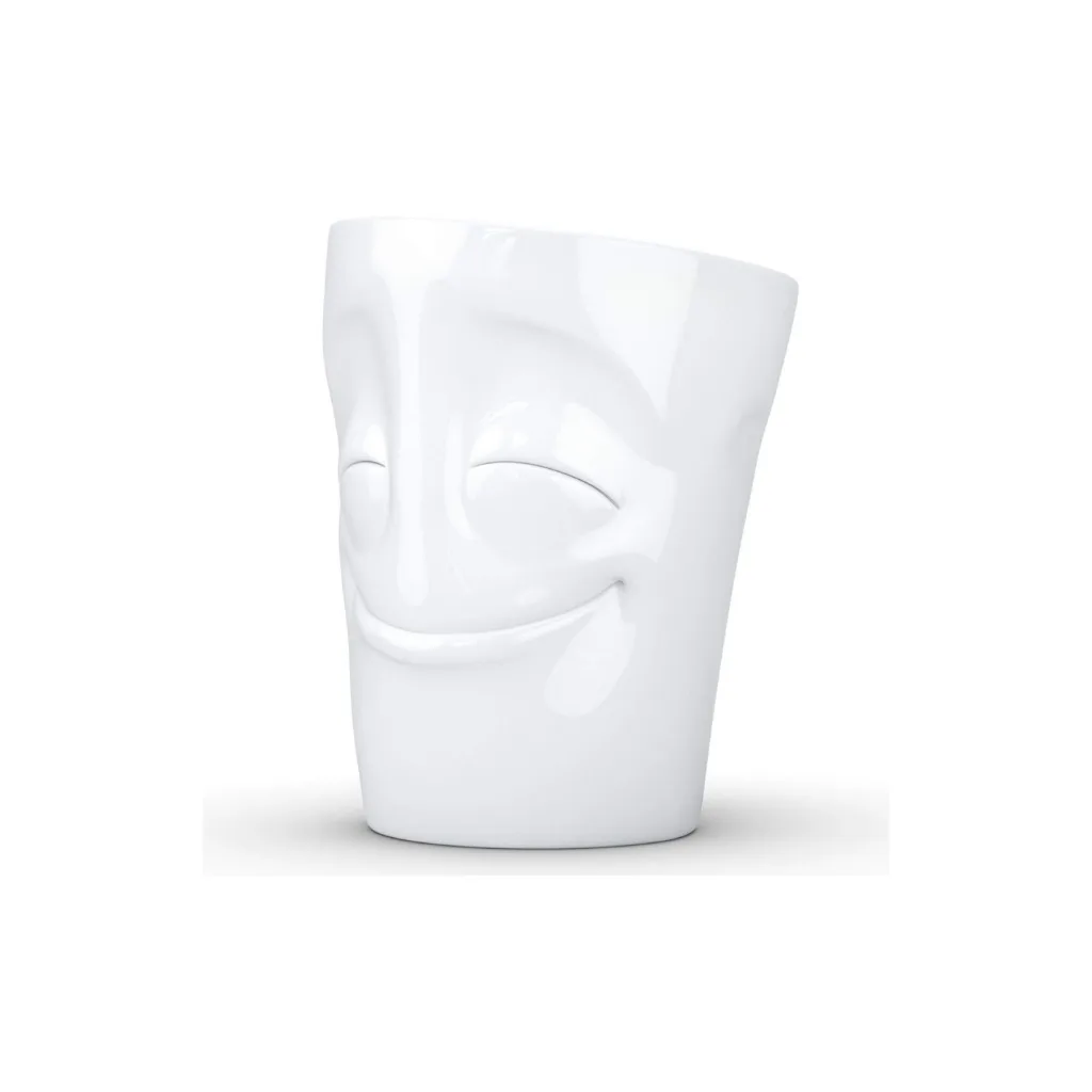 Mug avec anse et visage rayonnant de joie.