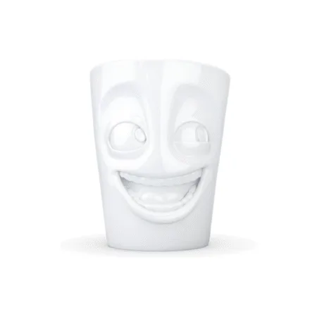 Mug avec anse affichant un visage rieur et plein de vie.