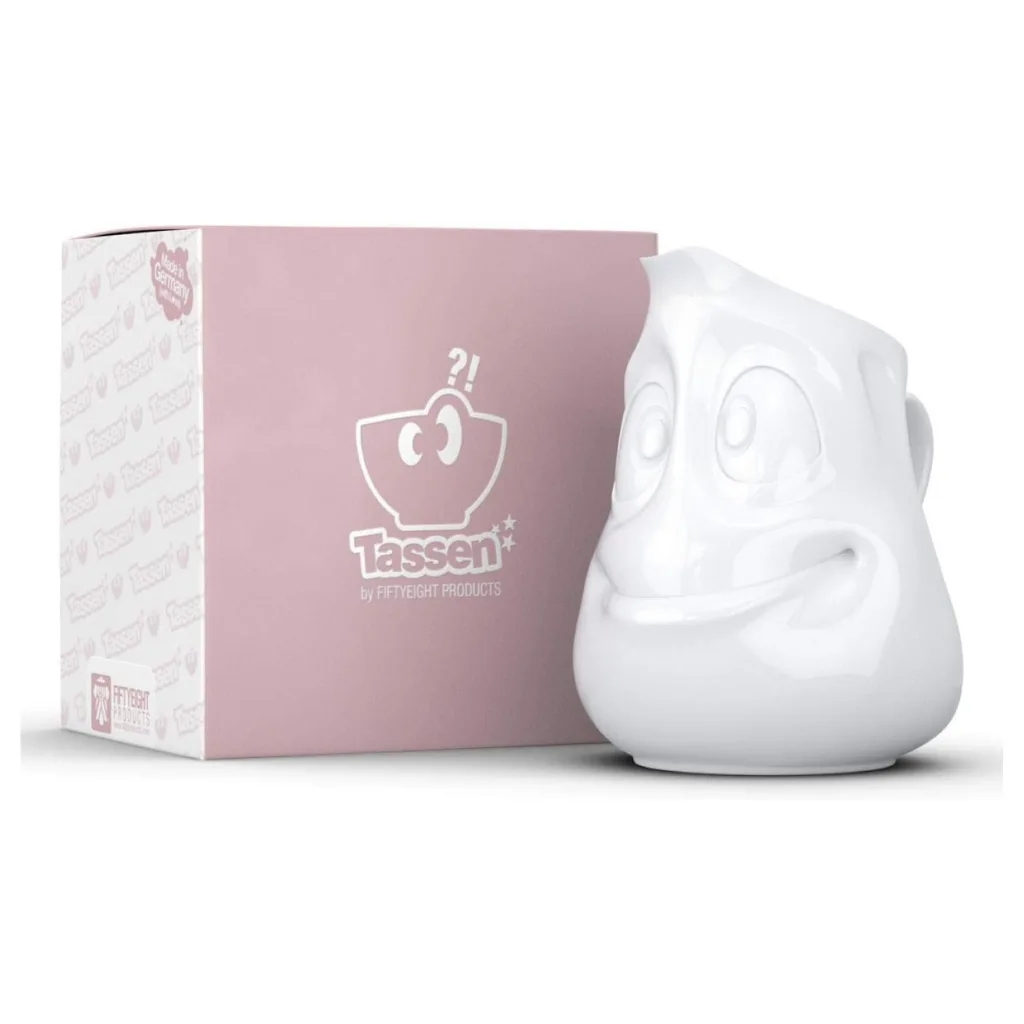 Pot à lait en céramique avec un visage innocent et attendrissant.