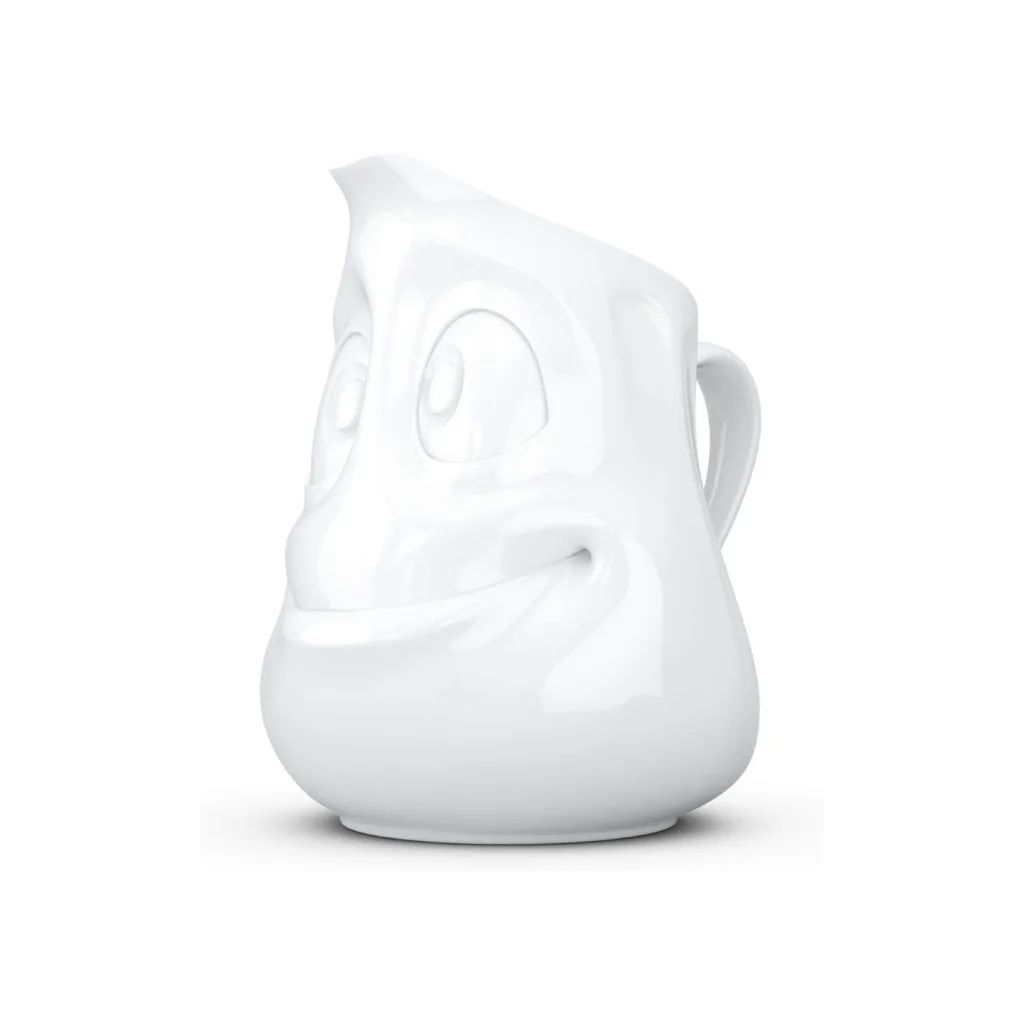 Pot à lait avec anse et visage simplet au sourire léger.