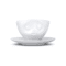 Tasse à thé avec anse et expression douce, bouche en forme de bisou, vue de face.