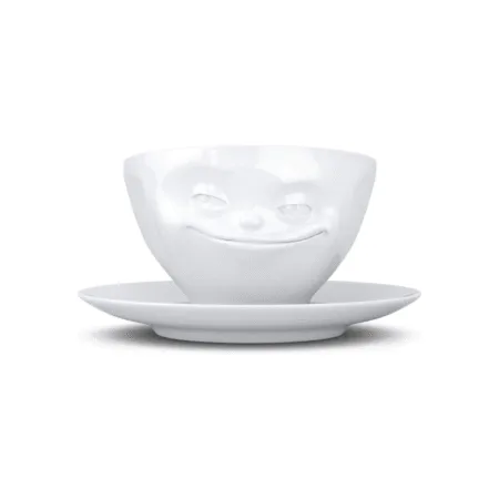 Tasse à thé avec expression malicieuse