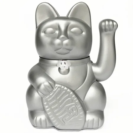 Chat porte-bonheur argenté