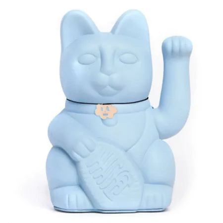 Chat bleu ciel avec patte mobile pour réussite