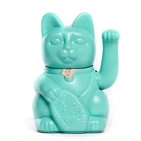 Chat japonais turquoise pour attirer la bonne santé