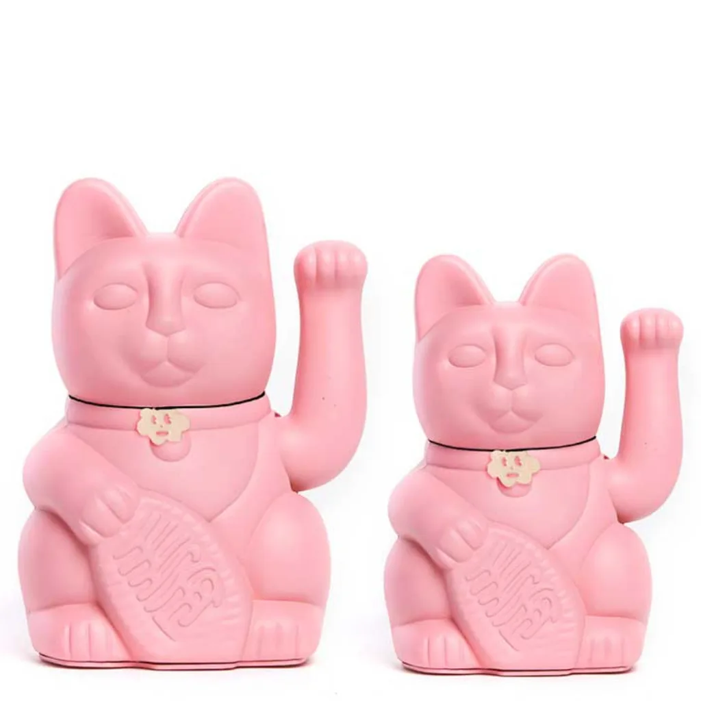 Lucky Cat rose bubble-gum en tailles M et L côte à côte