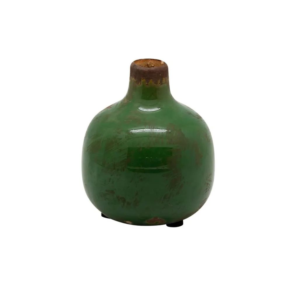 Vase en céramique vert olive, rond et texturé, finition patinée