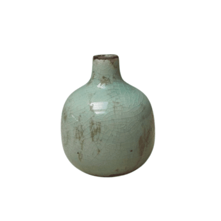 Vase en céramique vert de gris, forme ronde, texture brute, ouverture étroite