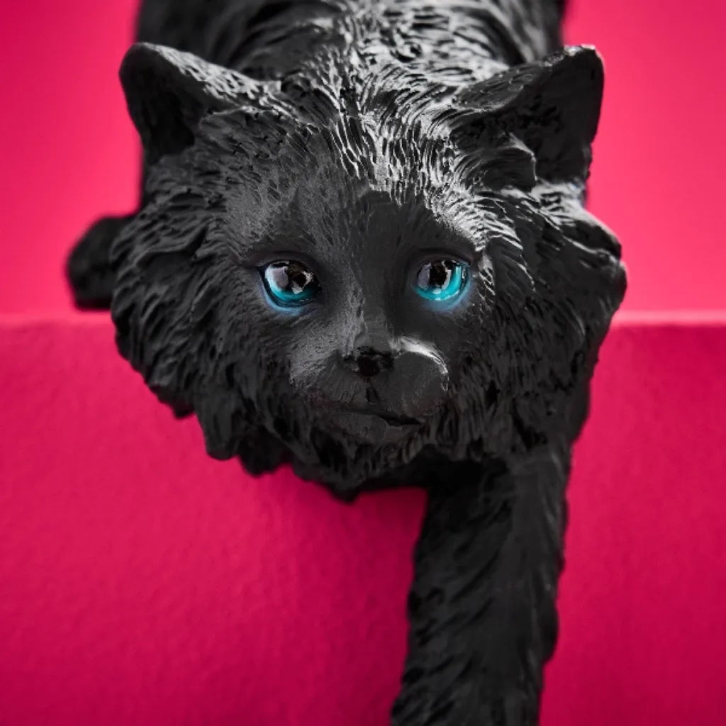 Zoom sculpture lampe chat noir Chichi